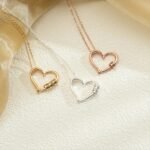Fashion Personalized Name Heart Necklace Custom Letter Beads Necklace Love Heart Pendant for Women Family Mother's day Gift